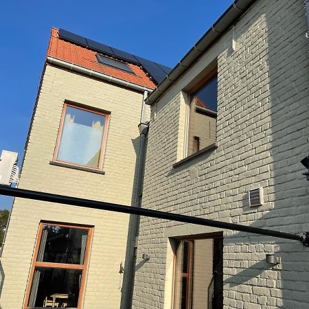 Family At Home 348 Bruges Exterior photo