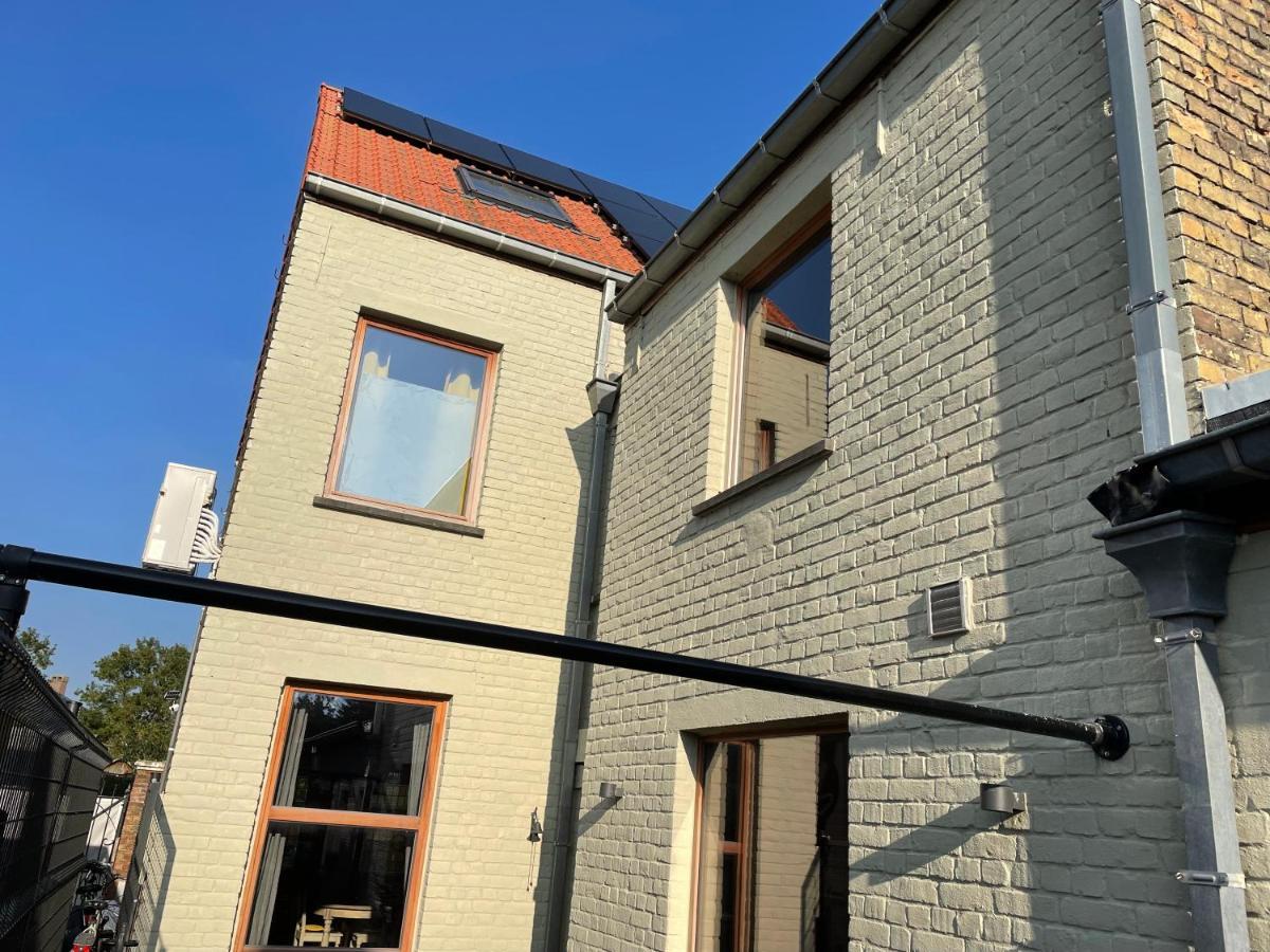 Family At Home 348 Bruges Exterior photo